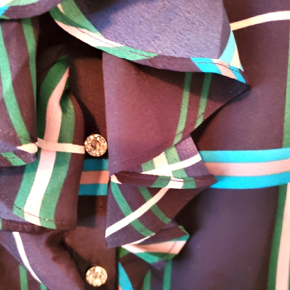 Sleevless blouse - Picture 2 of 3